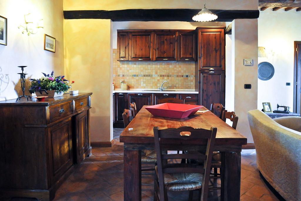 La Fonte Carducciana Villa San Casciano dei Bagni Ruang foto