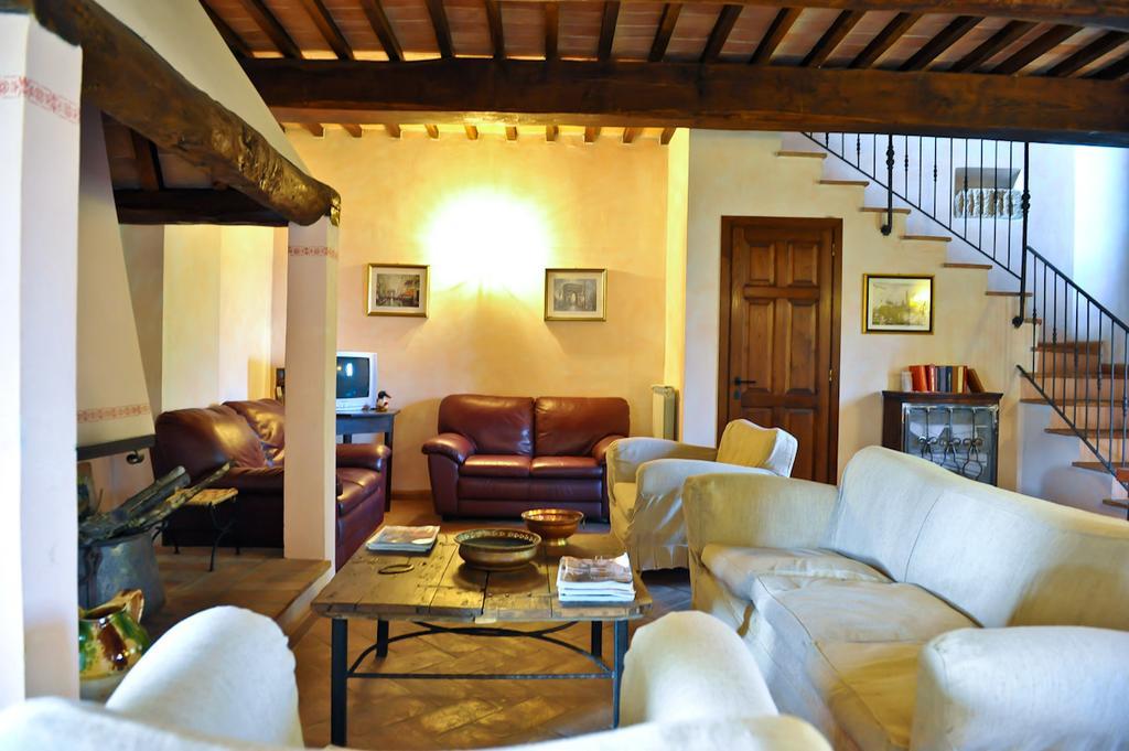 La Fonte Carducciana Villa San Casciano dei Bagni Ruang foto
